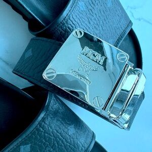 Men’s MCM reversible belt Rare buckle